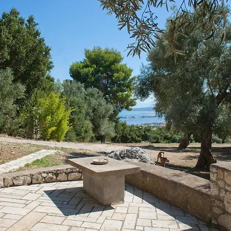 Olive Grove Cottage - Excellent View Frinion Exterior photo